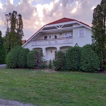 Hévízi Fecskefészek Vendégház Hévíz